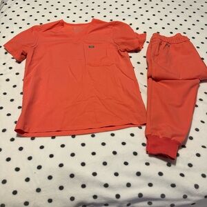 Hot Coral Men’s Medium Figs set